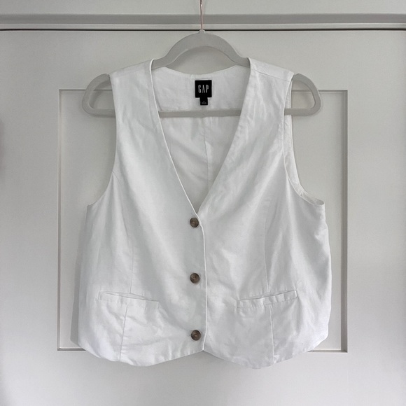 GAP Linen Button-Up Vest - Picture 2 of 4